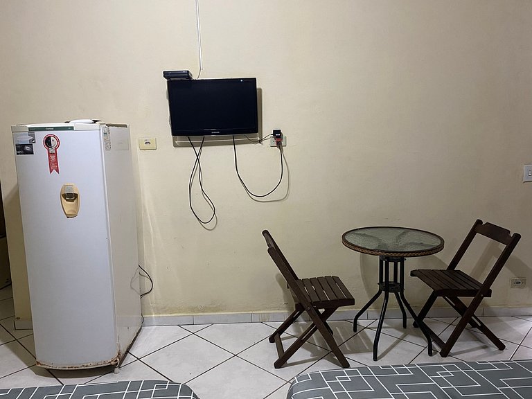 Apartamento 2 - Kitnet - Suíte e Cozinha