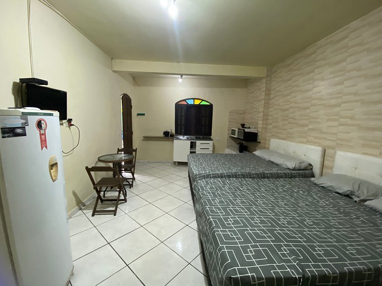 Apartamento 2 - Kitnet - Suíte e Cozinha