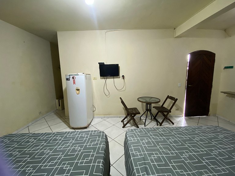 Apartamento 2 - Kitnet - Suíte e Cozinha