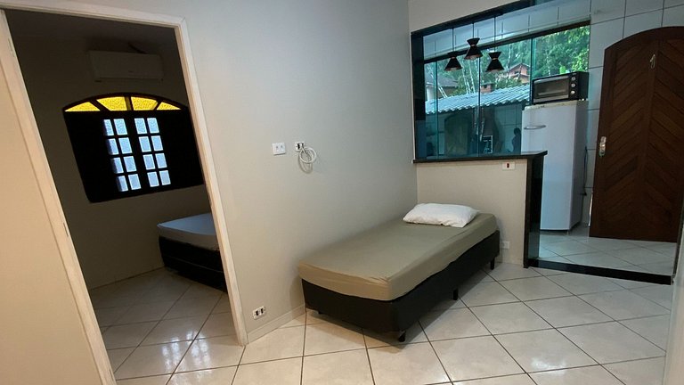 Apartamento Três Ambientes - Quarto, Sala e Cozinha